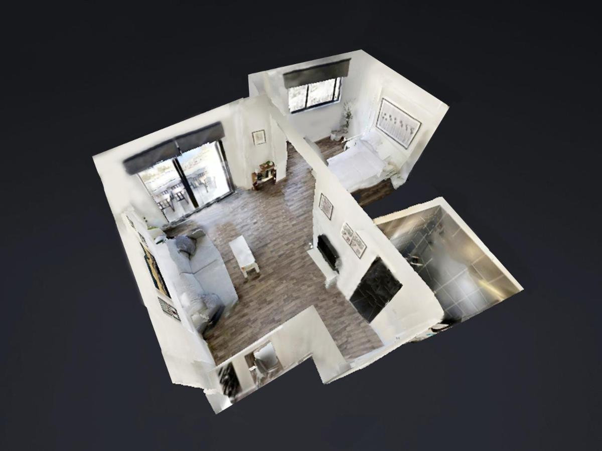 Modern Studio 22