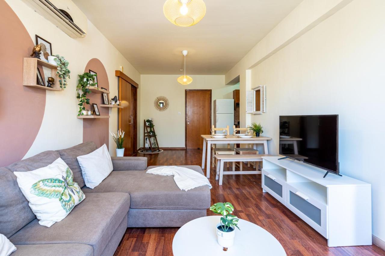 Căn hộ Celine's 2 Bedrooms In Center *