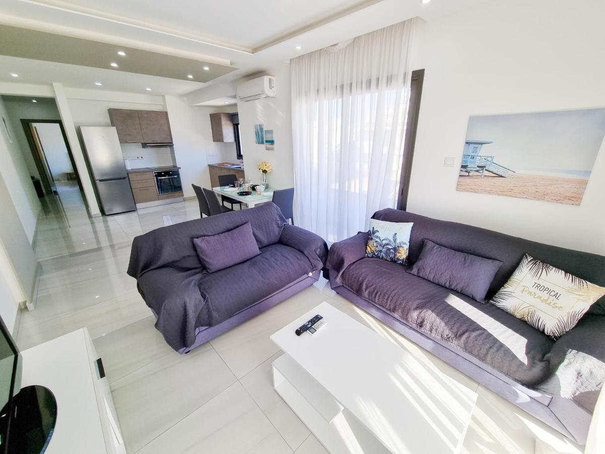 Sea La Vie Seaview Apartment