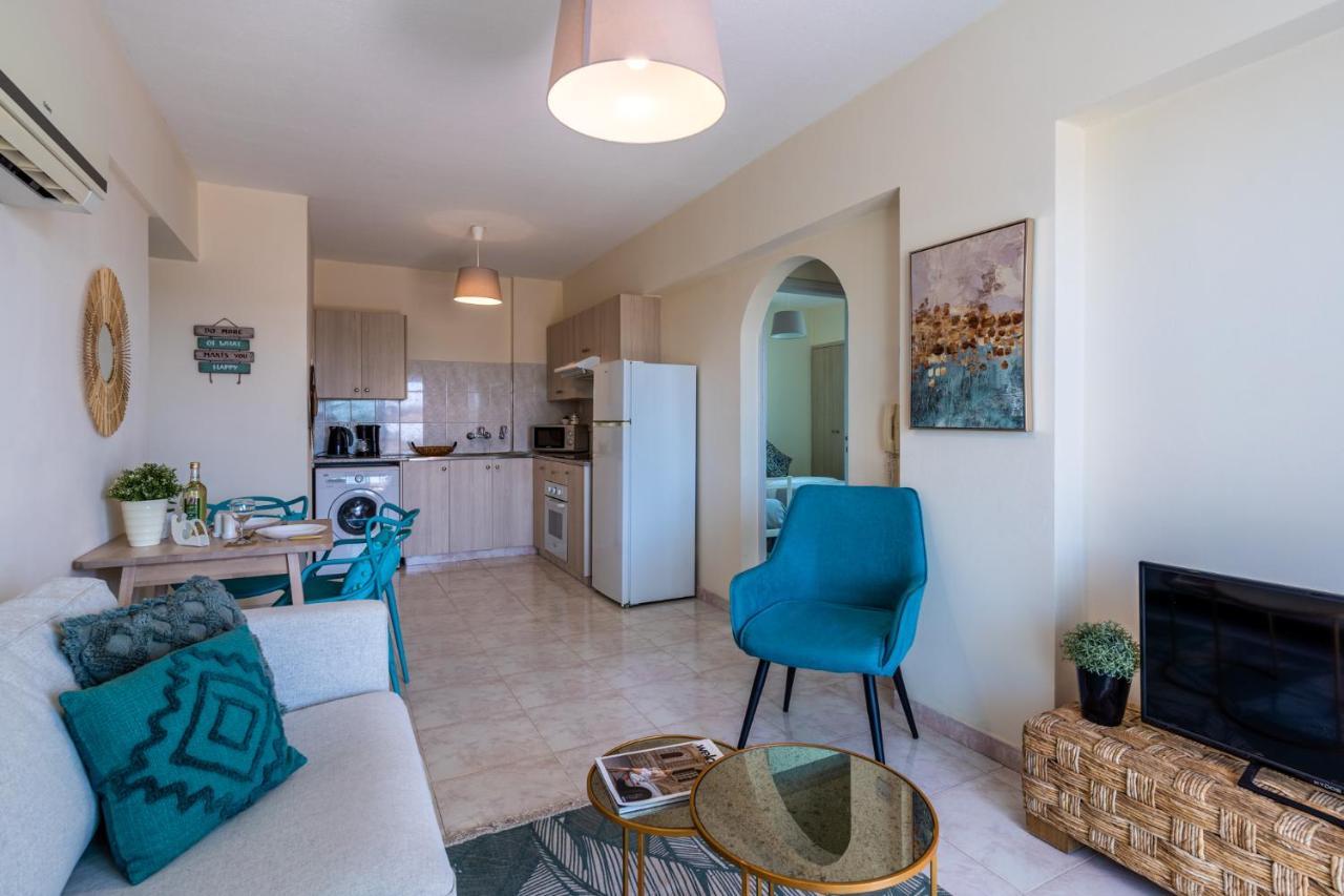 Sunny 2-br In Mackenzie Căn hộ Larnaca