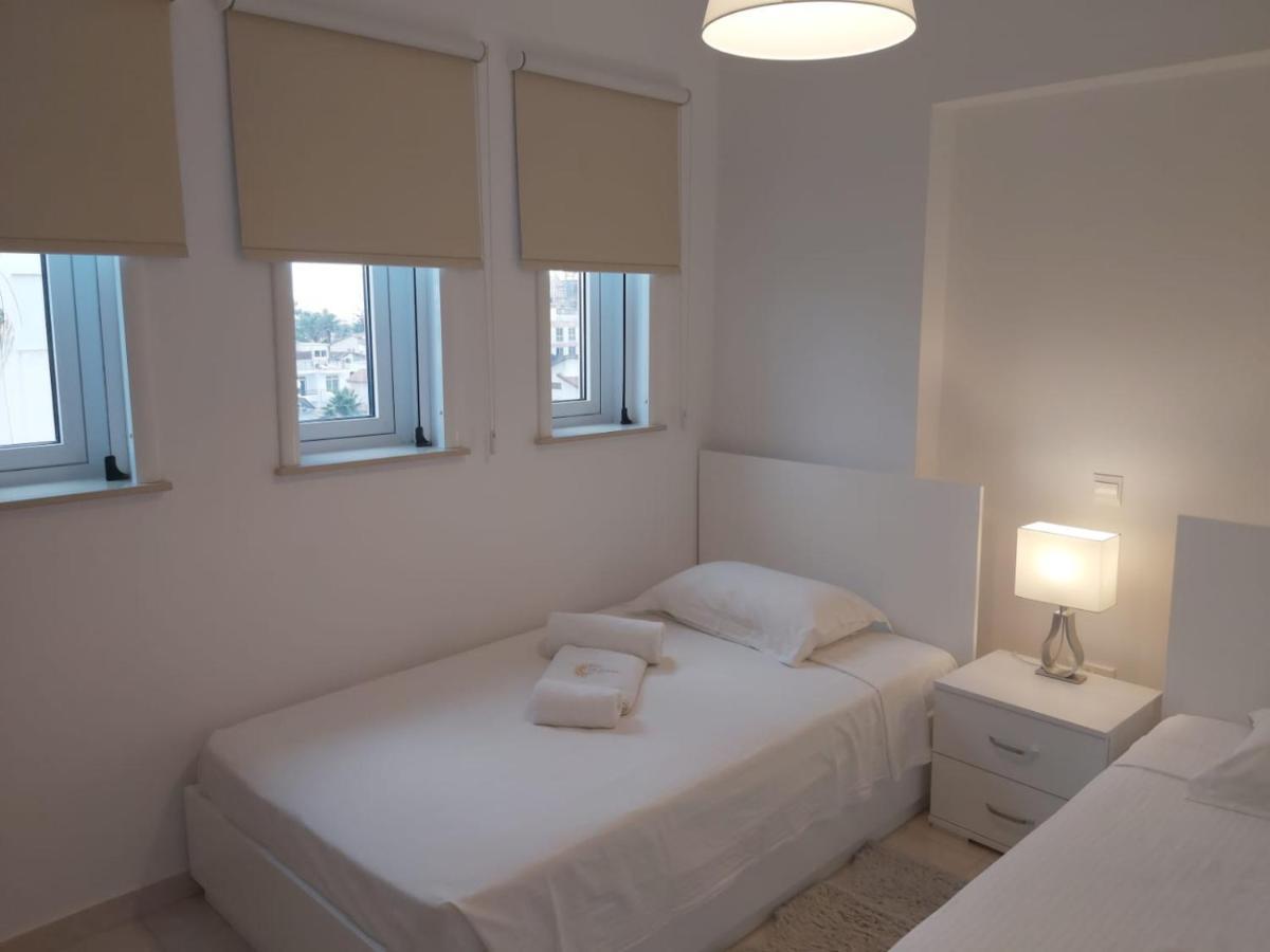 Dinglis Residences 31 *