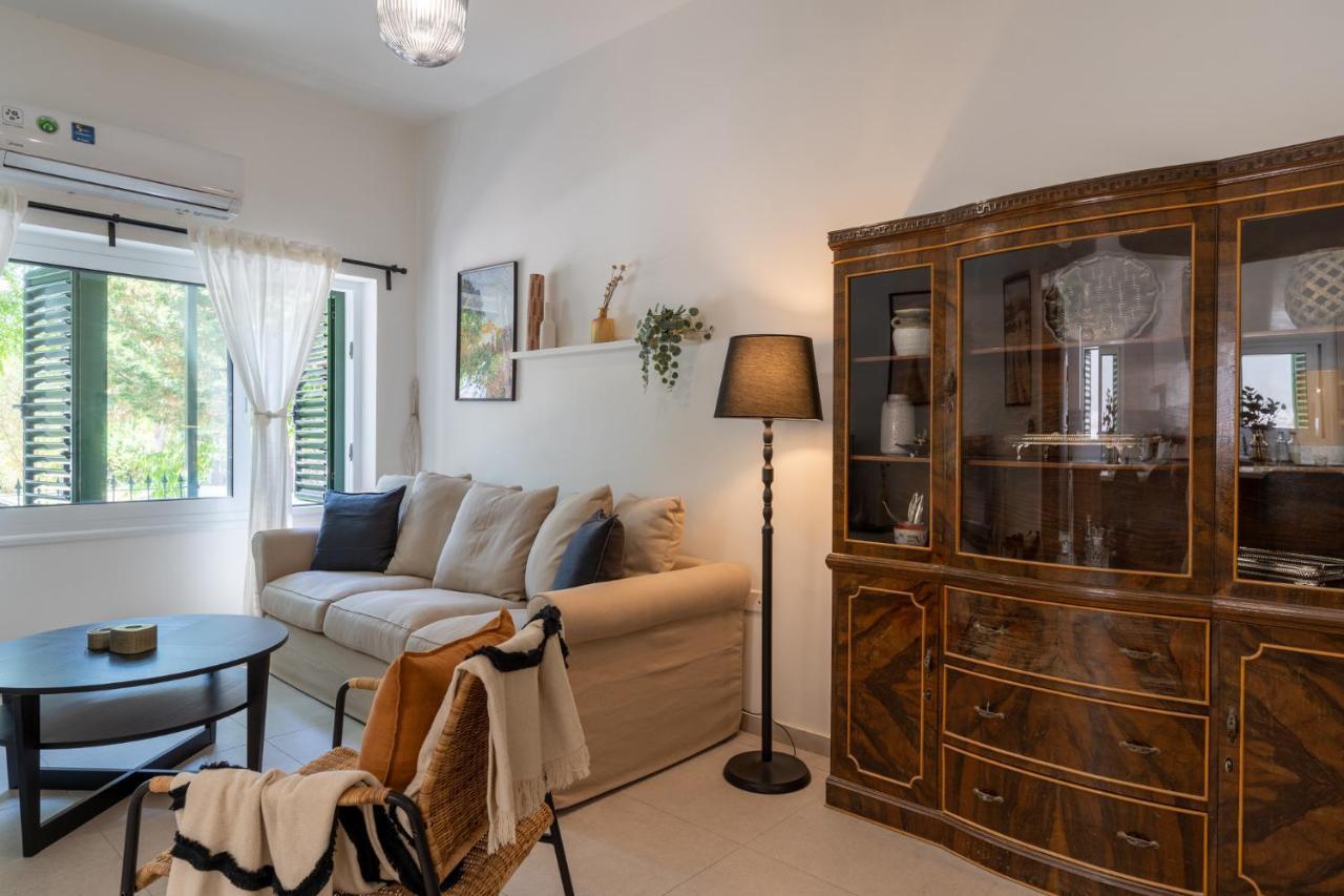 Arty Haven - Spacious 3-br House In Apartamento *