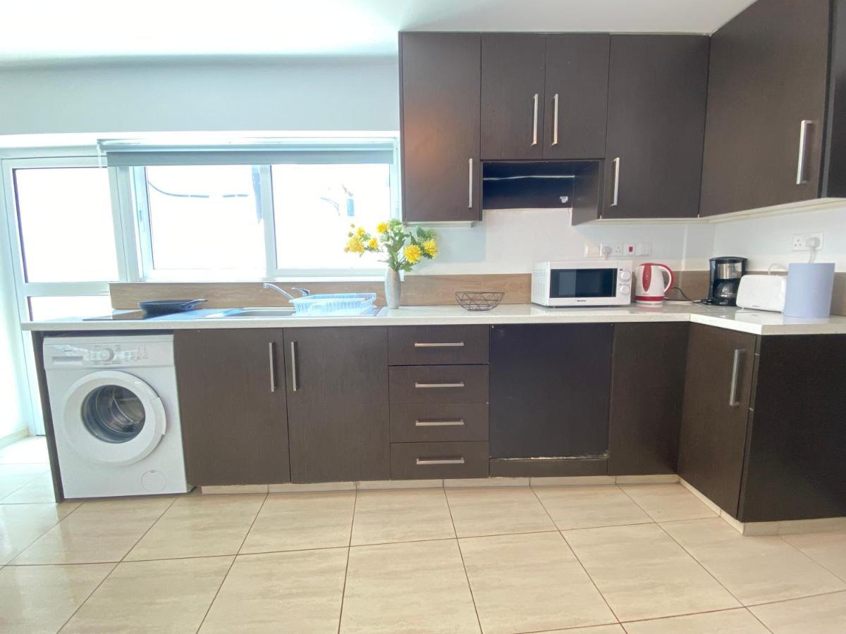 Serena's 2-br In * Larnaka