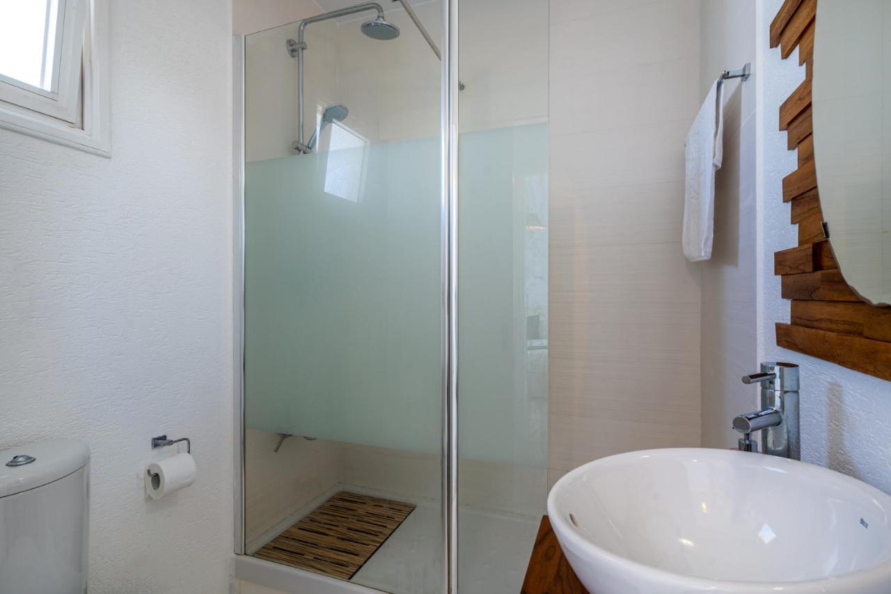 Seawaves 1- Bedroom Near Meneou Apartment Larnaca