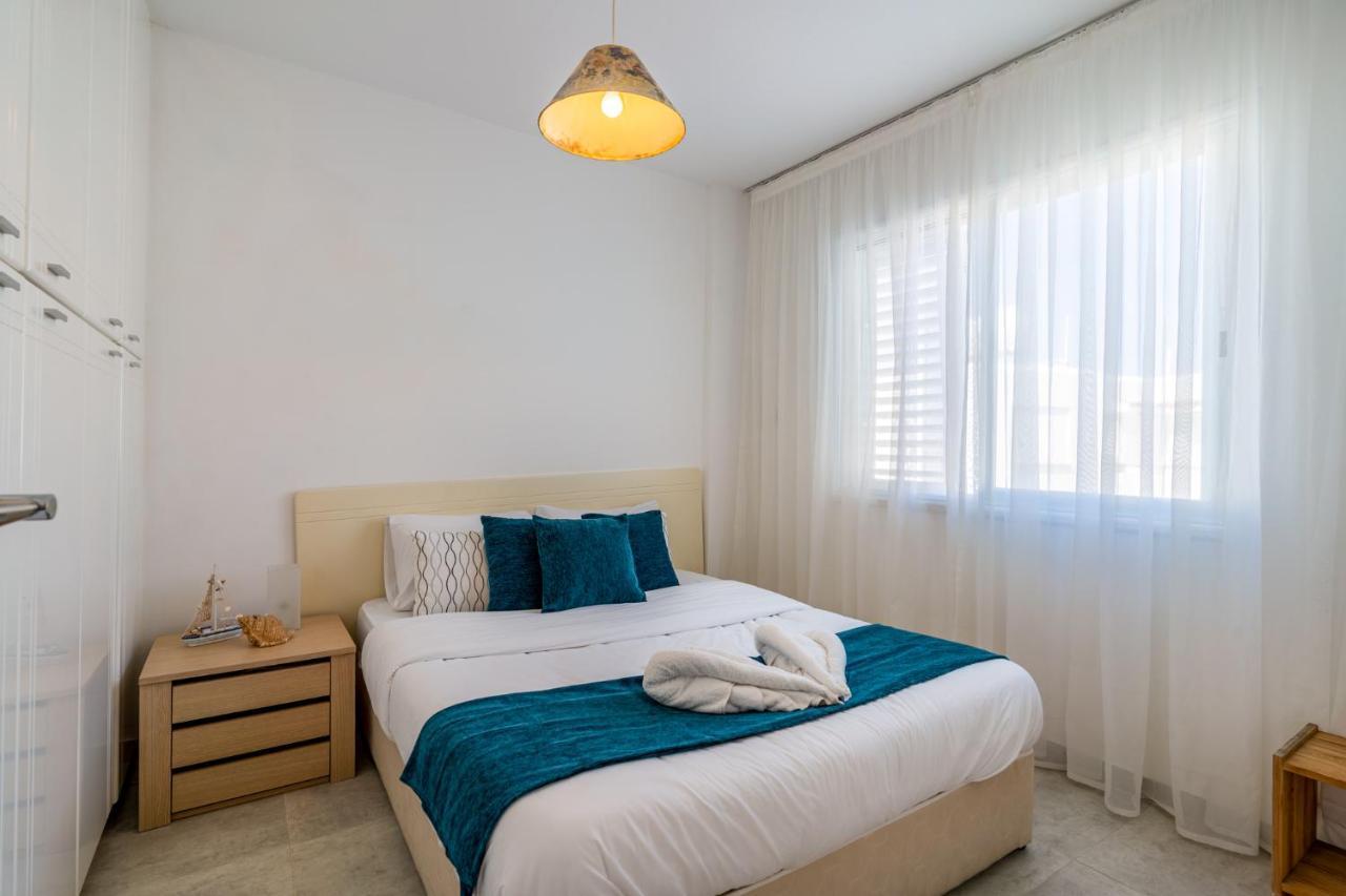 Seawaves 1- Bedroom Near Meneou * Larnaca