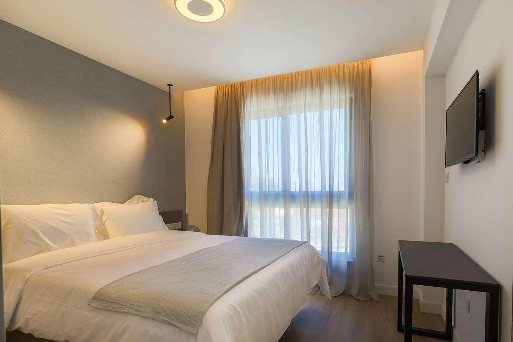 Quality Lodge, Bw Premier Collection Hotel 4*