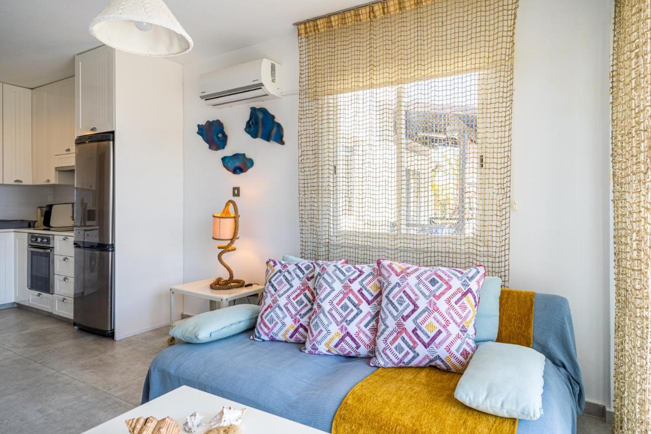 Seawaves 1- Bedroom Near Meneou Apartment