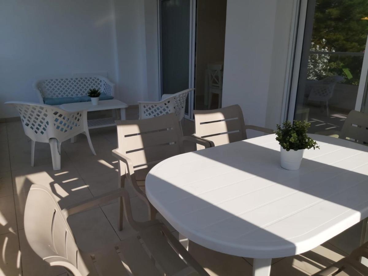 Apartment Dinglis Residences 31 *