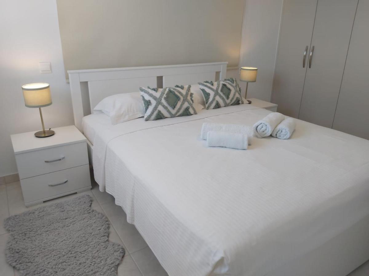 Dinglis Residences 31