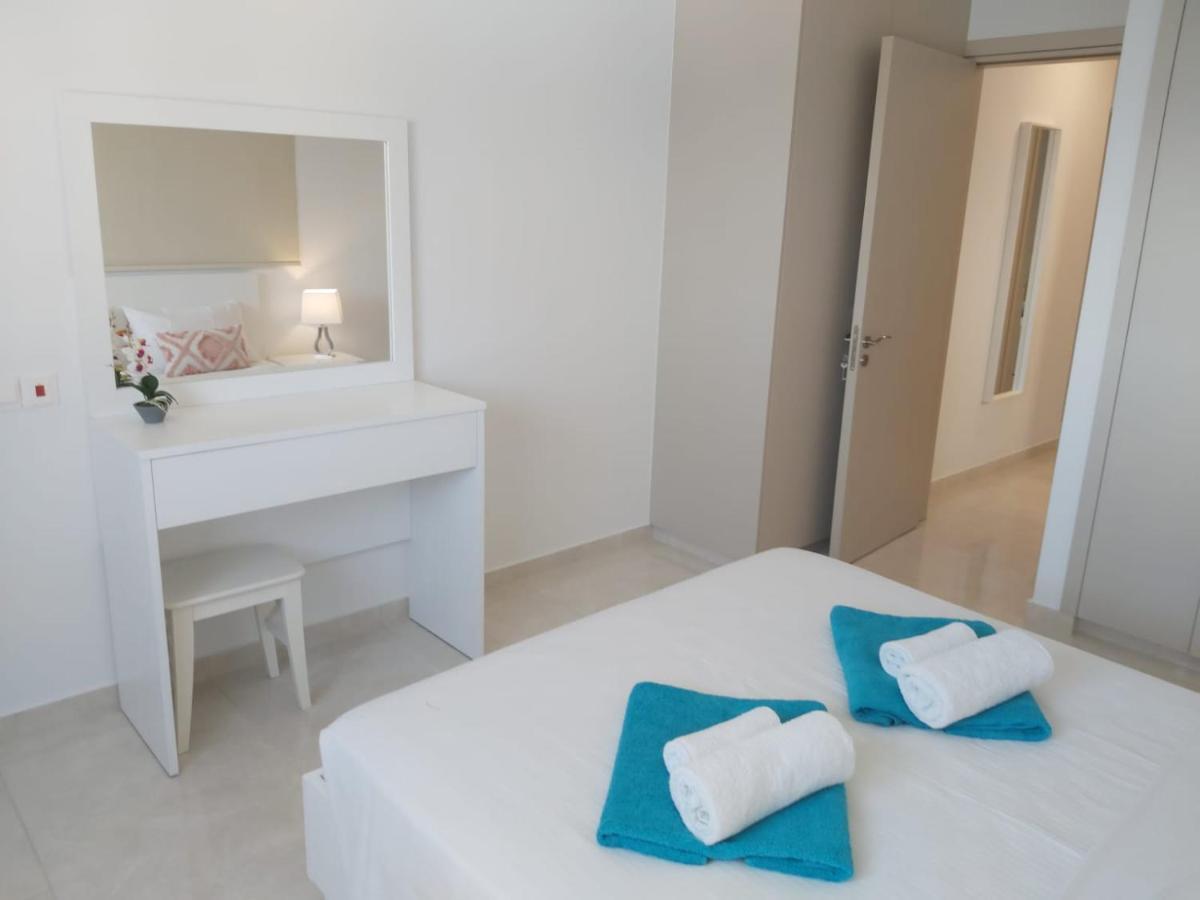 Dinglis Residences 31 Apartment *