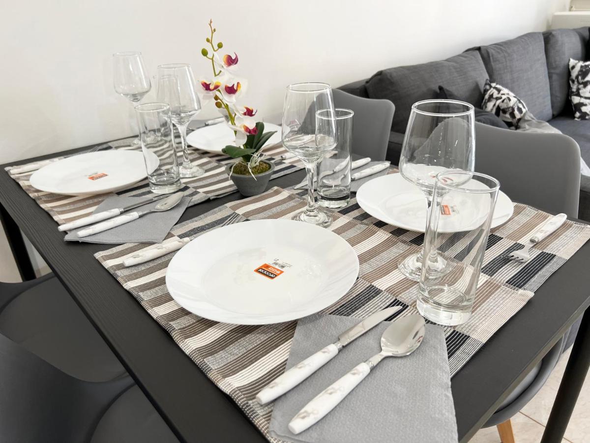 Apartment Albert's Marina 15 Larnaca