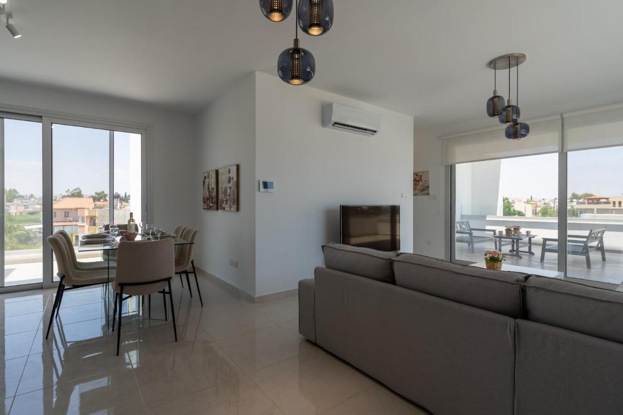 Harmonia 2-br In Livadia *