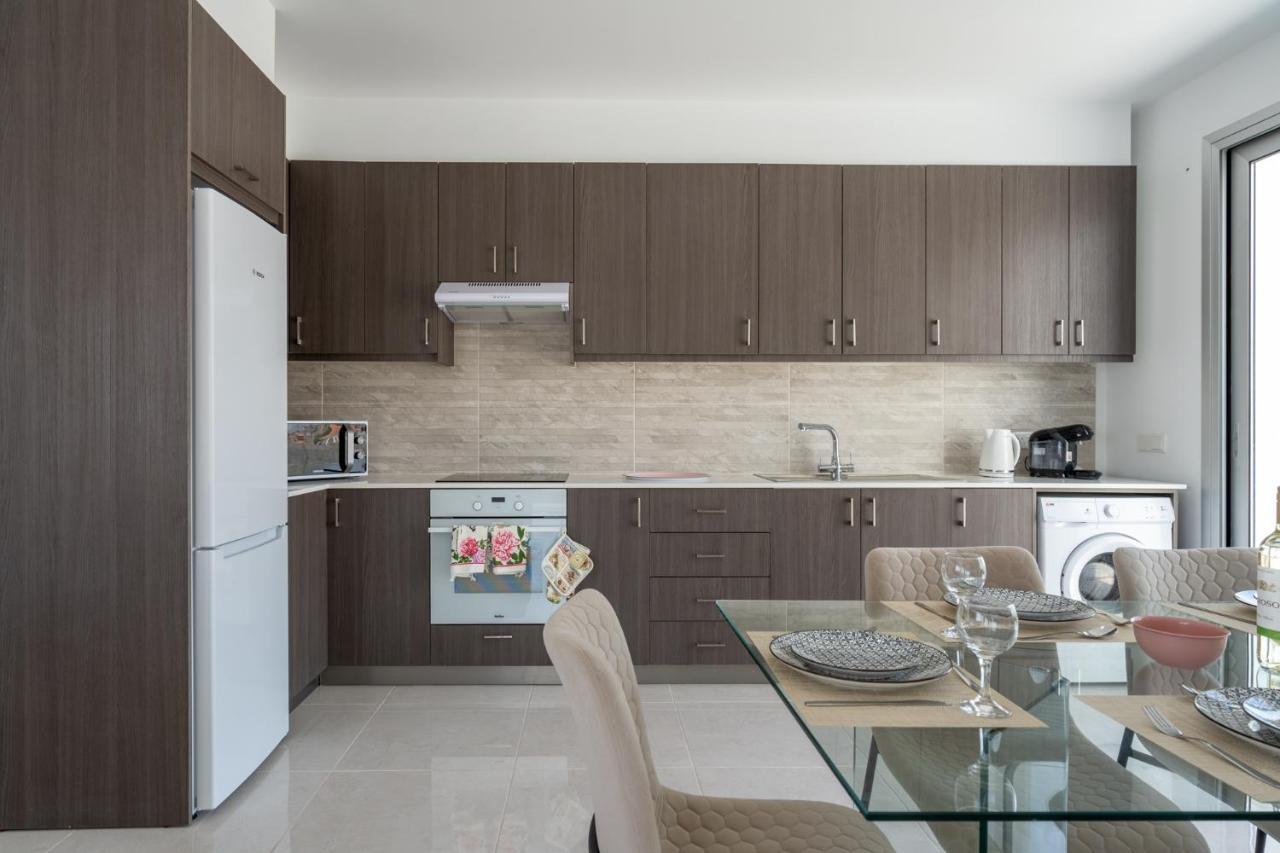 Harmonia 2-br In Livadia *