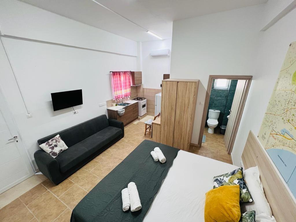 Cozy And Traditional - Ec Larnaca