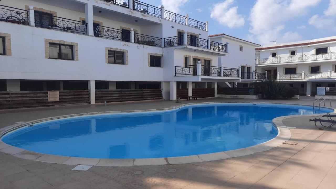 Apartamento Paramount Gardens C201 *