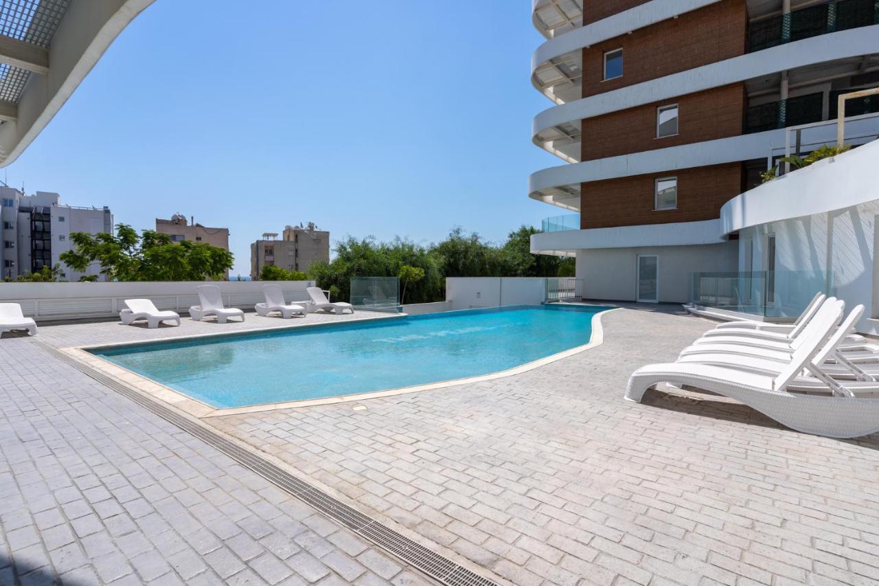 Oyster 1-br In *