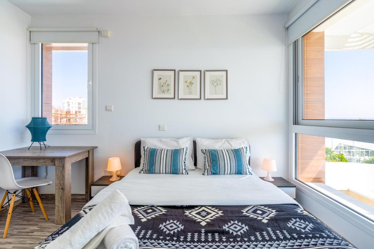 Oyster 1-br In * Larnaca