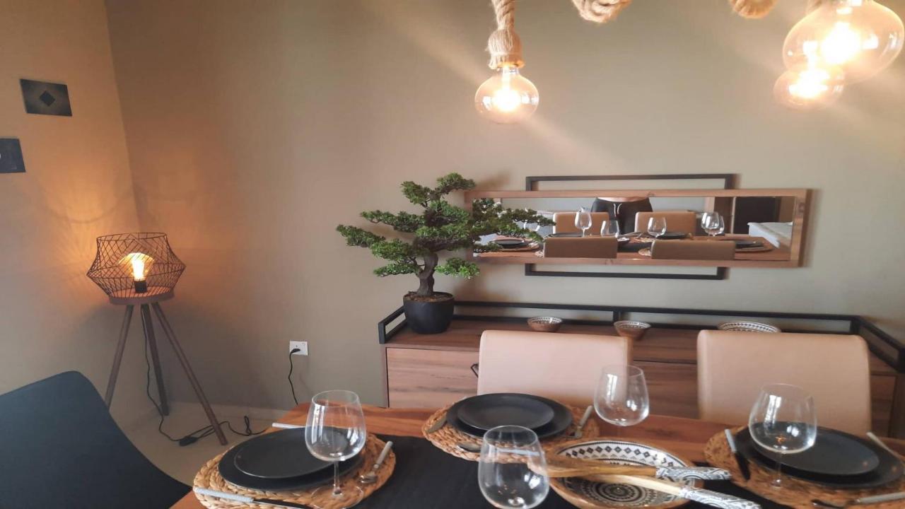 Paramount Gardens C201 Apartamento