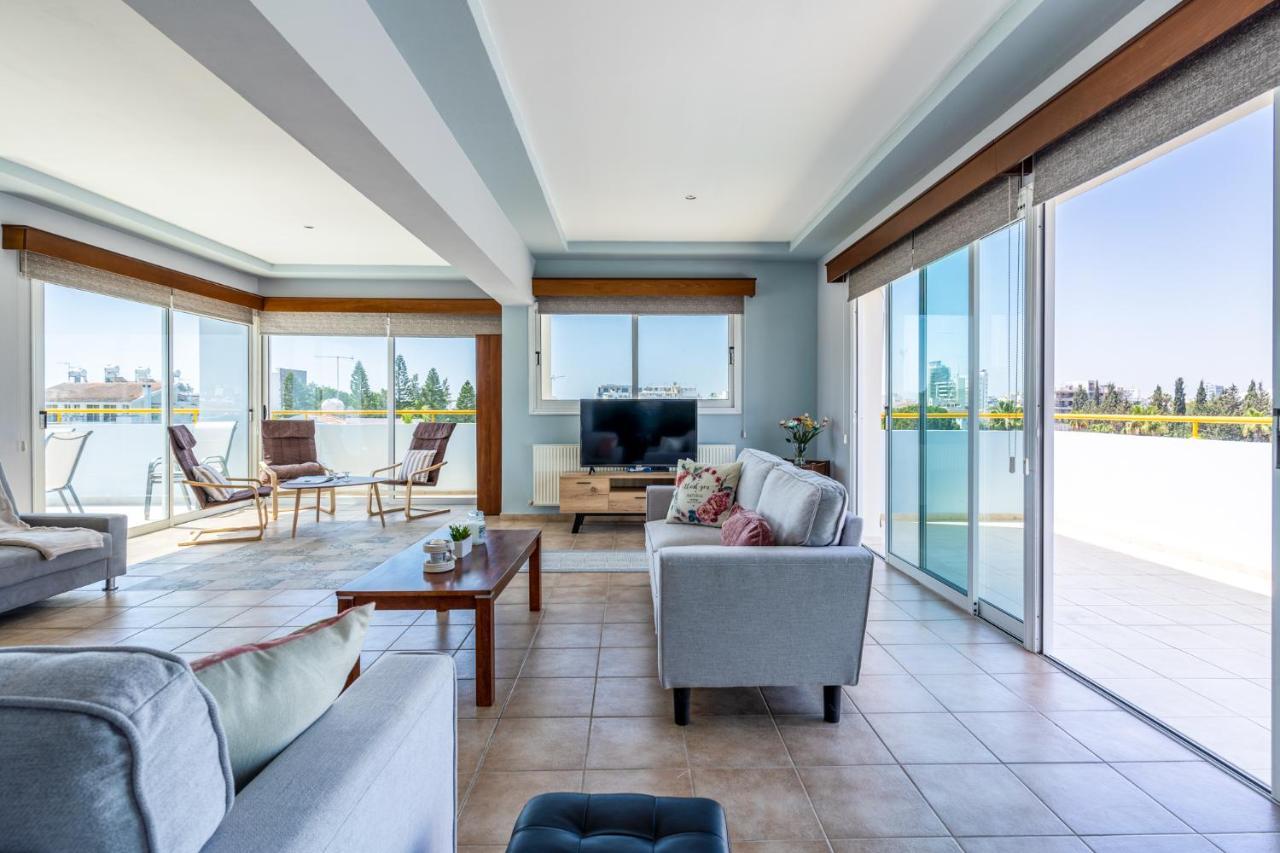 Apartment Melograno 3-br W/ Terrace In