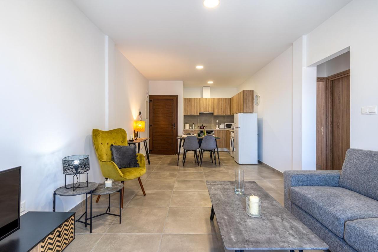 Olive 2-bedroom In Apartment