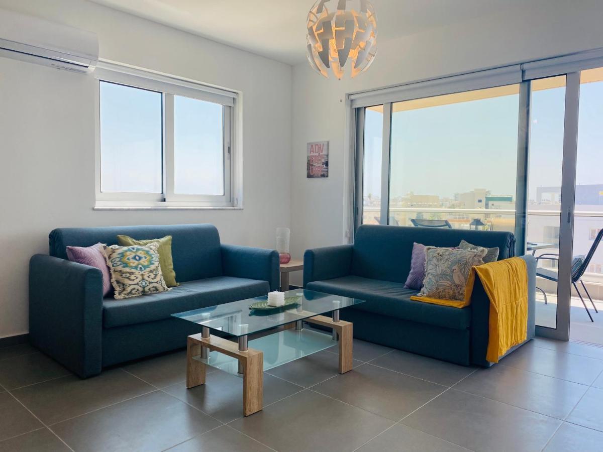 Silver Line 1-bedroom In Apartment