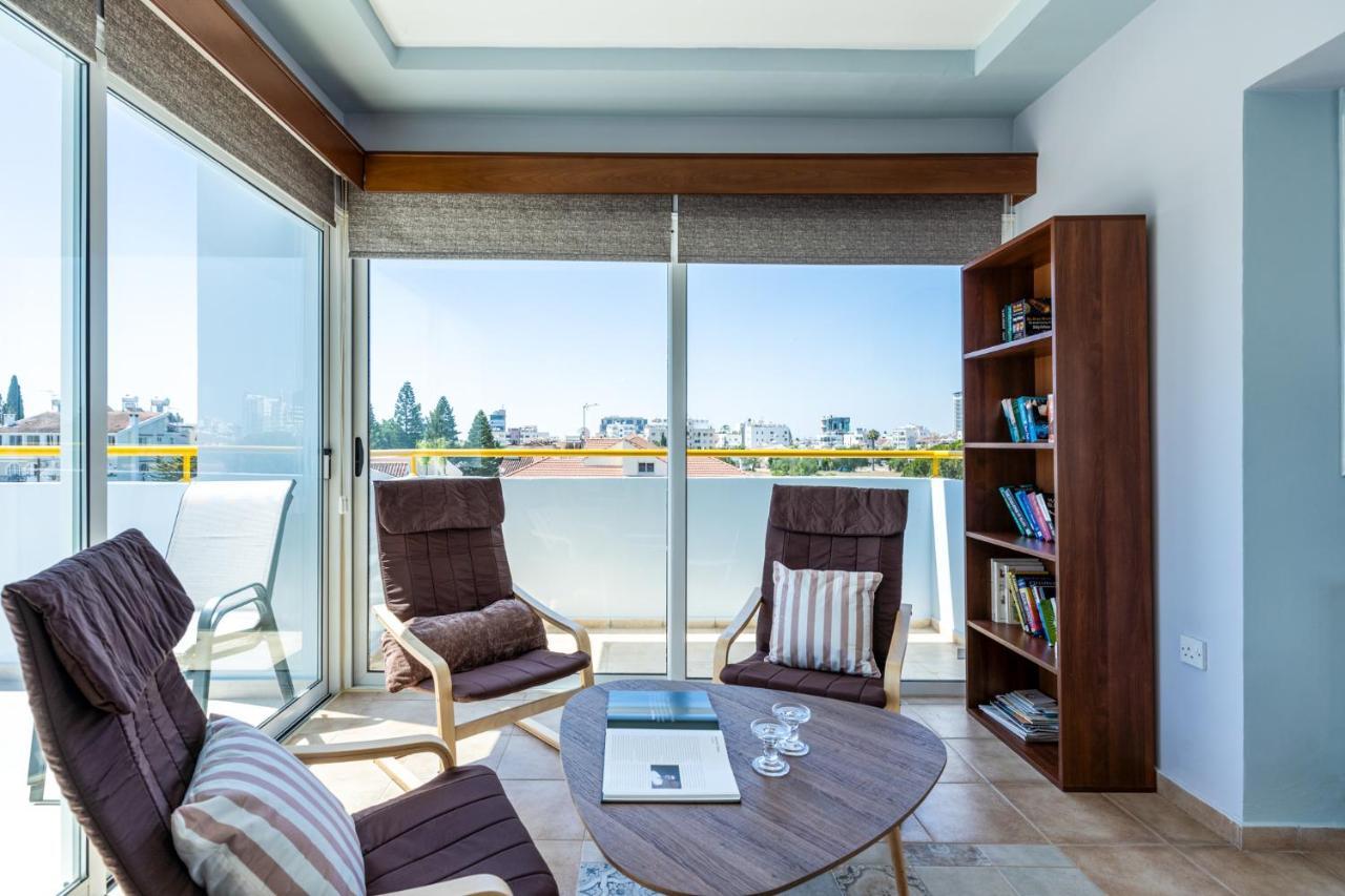 Melograno 3-br W/ Terrace In