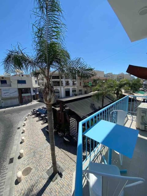 2 Bedroom In Ermou 4 Minute Walk Larnaca