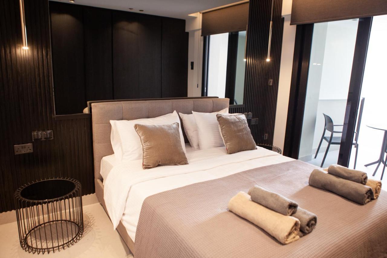 Raam Luxury *