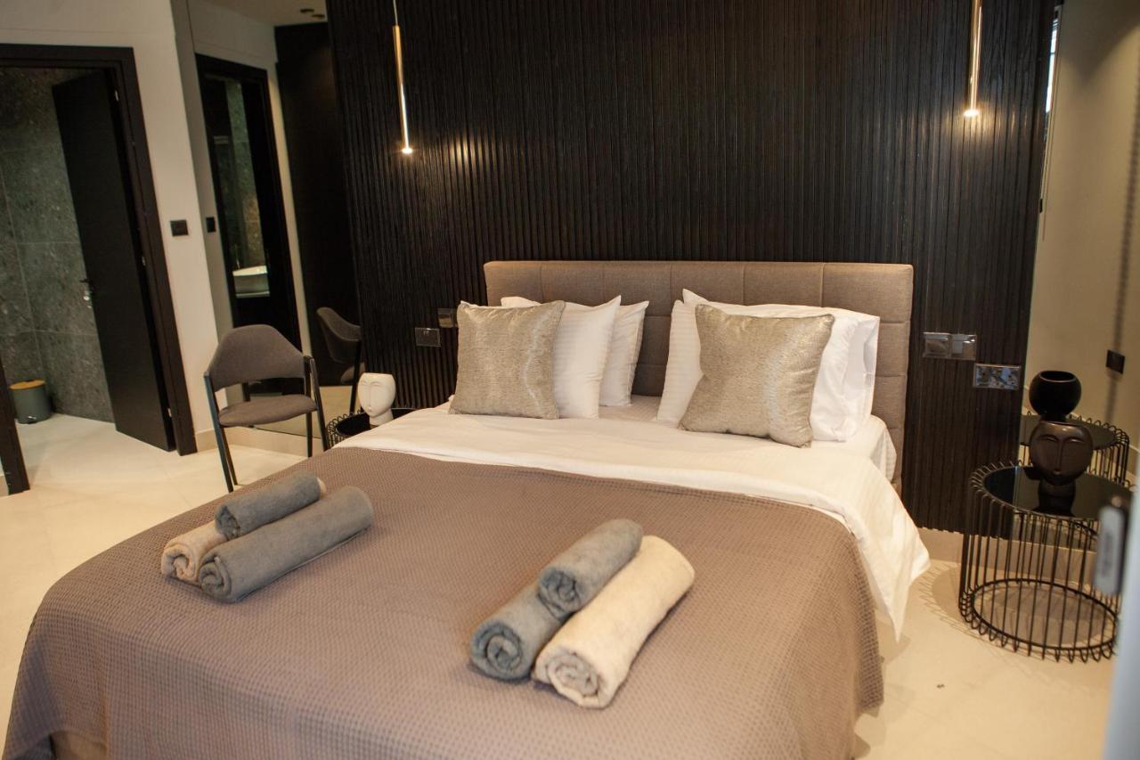 Raam Luxury