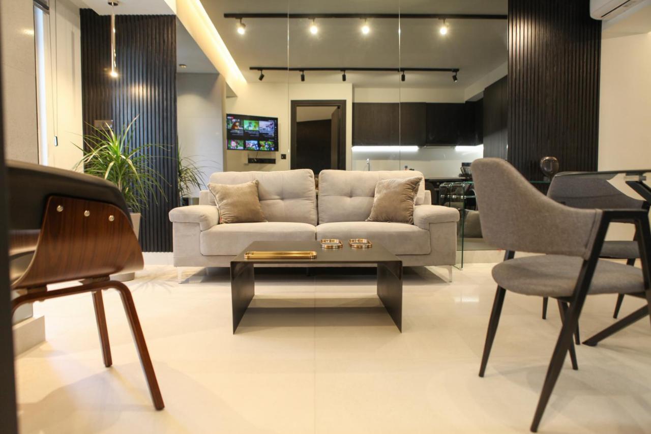 Raam Luxury *