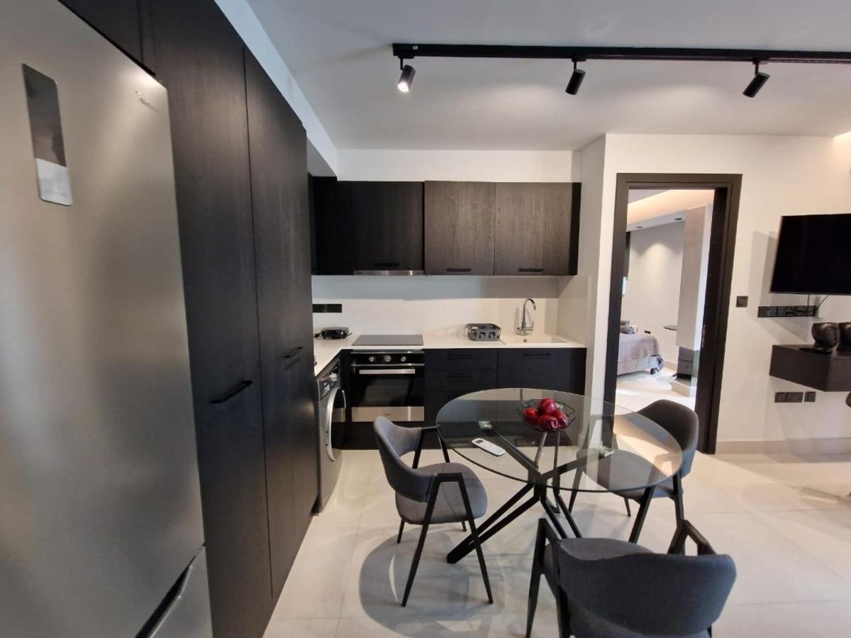 Raam Luxury Căn hộ Larnaca