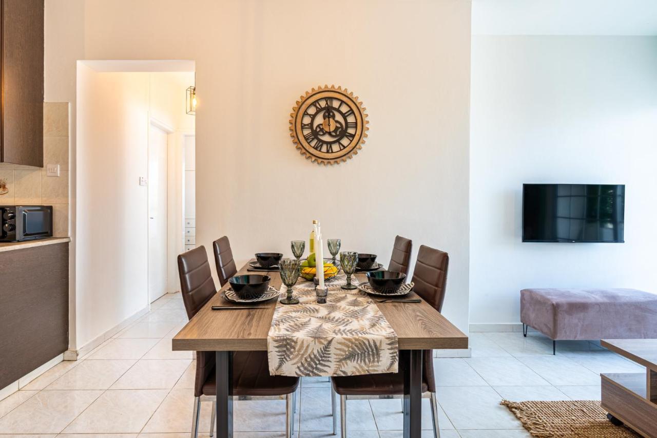 Araminta 2-bedroom In Apartment