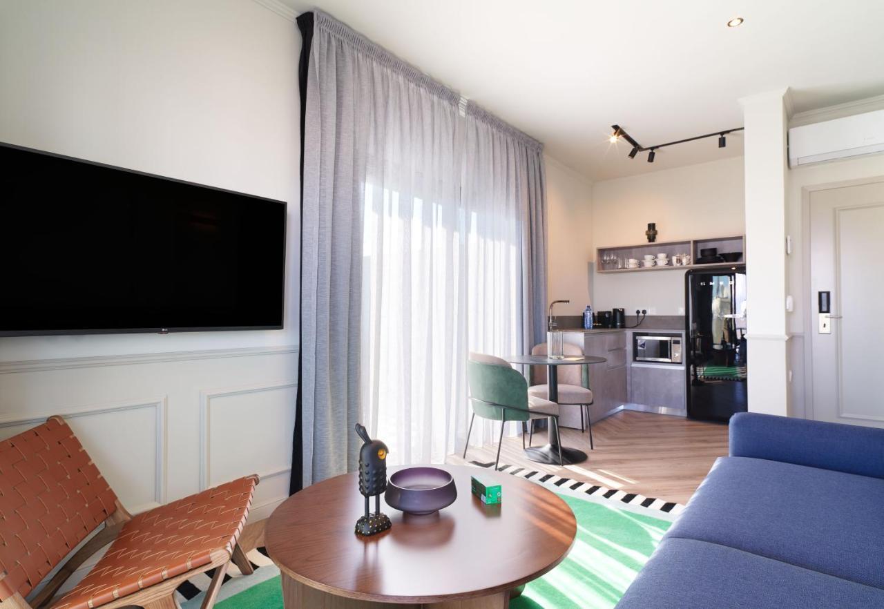 Liv The Adults Only Apartment