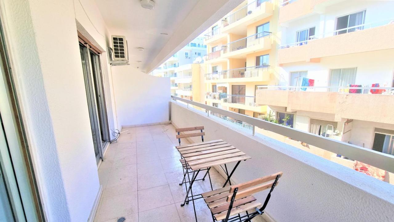Comfy 2br In The Center, Free Parking And 3min Walk To The Beach! *