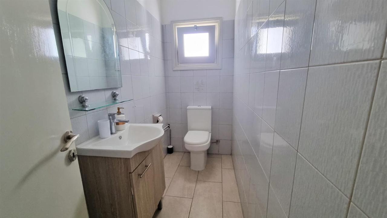 Apartment Comfy And Exquisite In A Shared 3br Near Main Harbor, Center *