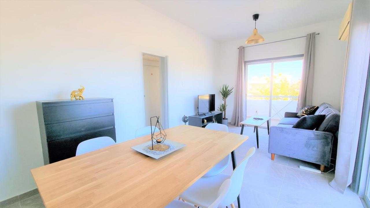 Căn hộ With 360° Balcony And Direct Sea And Harbour View!