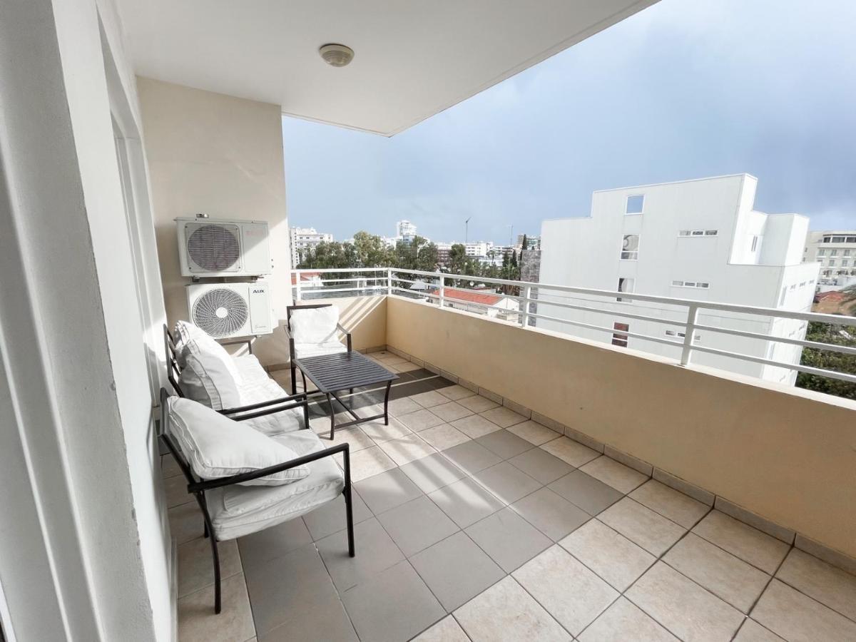 Capella, Larnaca