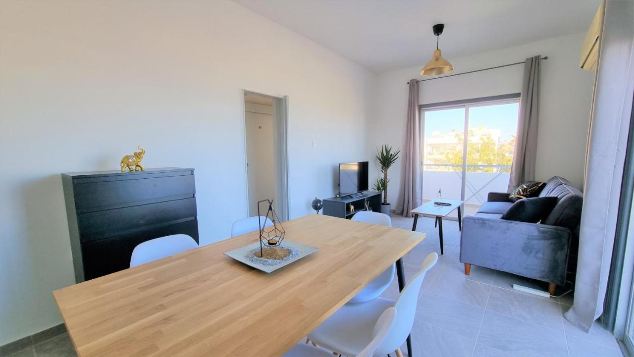 Căn hộ With 360° Balcony And Direct Sea And Harbour View!