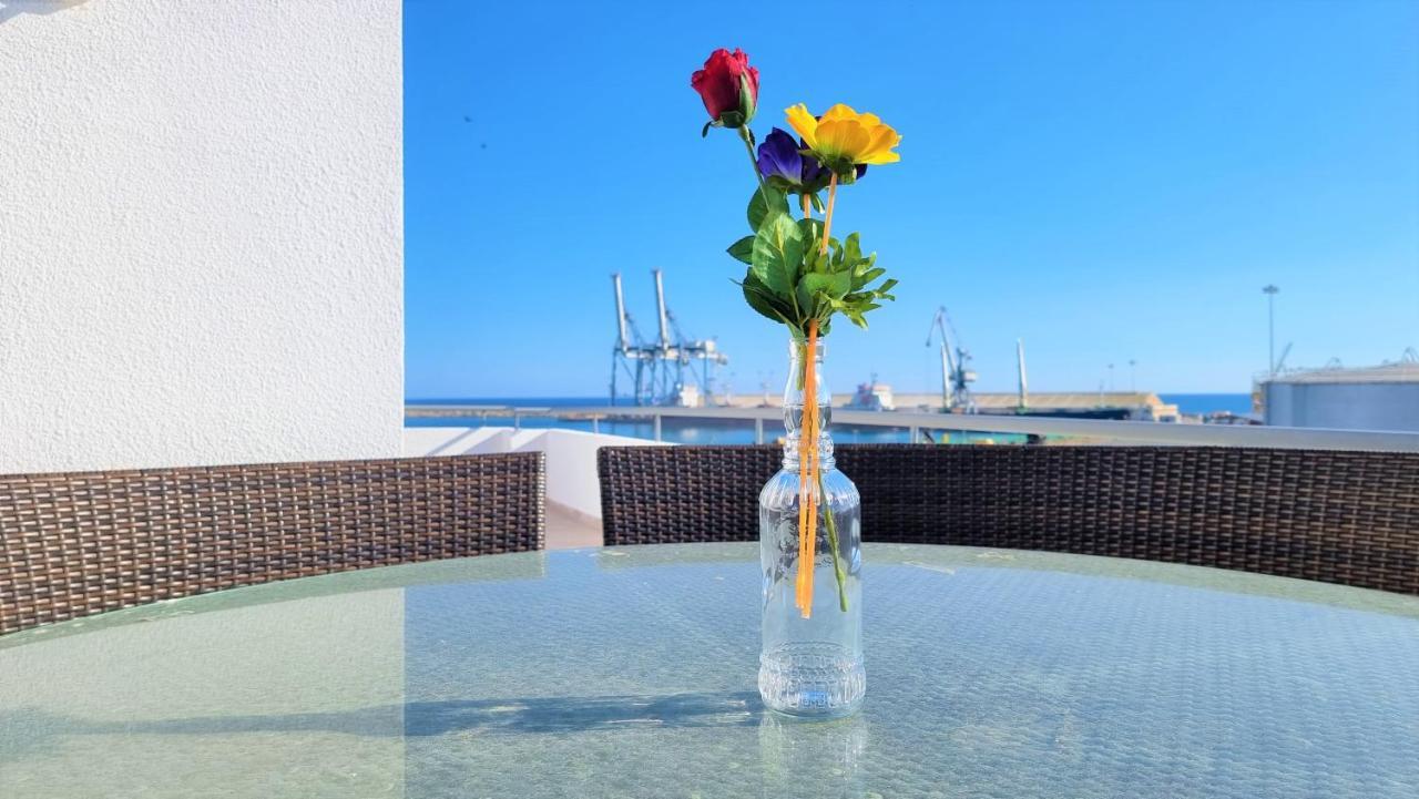 Căn hộ With 360° Balcony And Direct Sea And Harbour View!