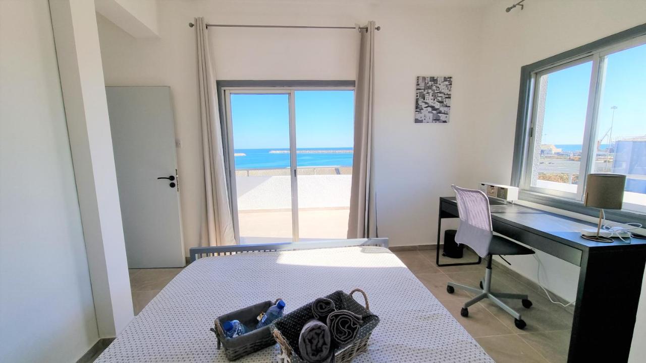 With 360° Balcony And Direct Sea And Harbour View! * Larnaca