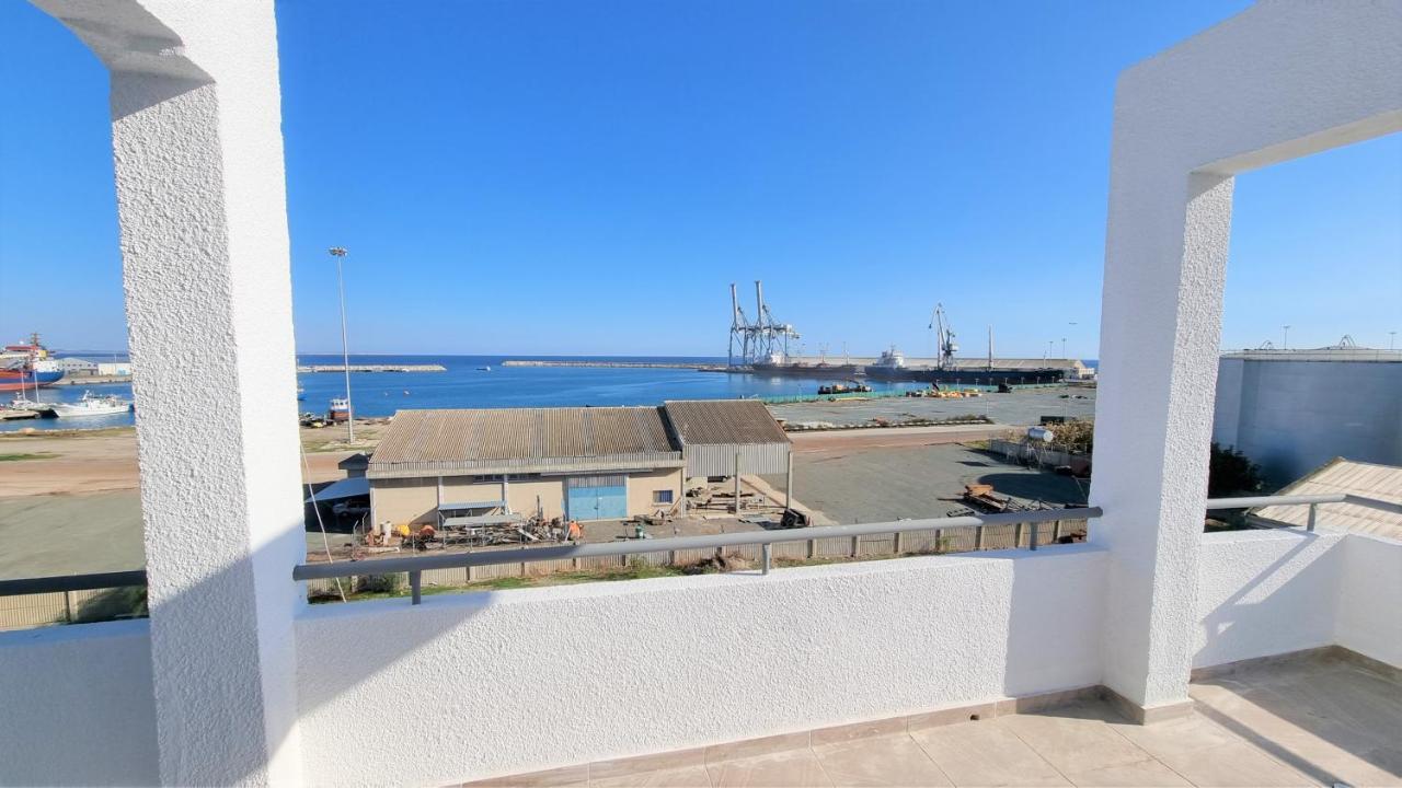 Căn hộ With 360° Balcony And Direct Sea And Harbour View! *
