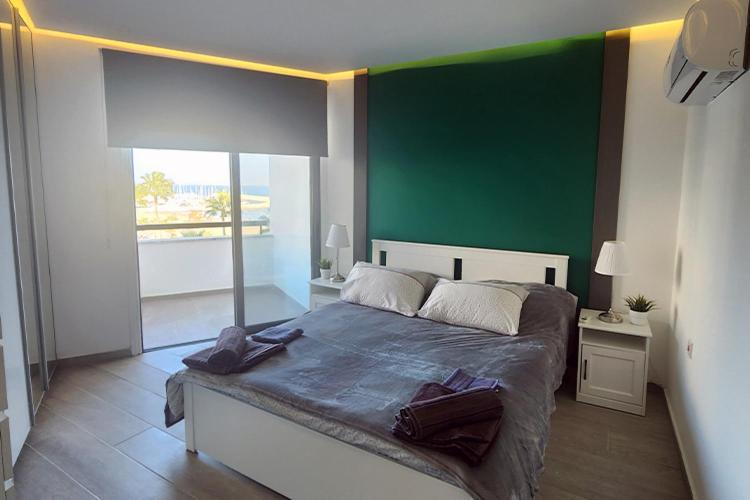 Apartment Prime Beachfront On Finikoudes