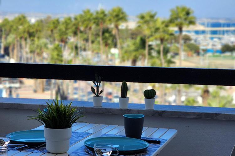Prime Beachfront On Finikoudes Larnaca