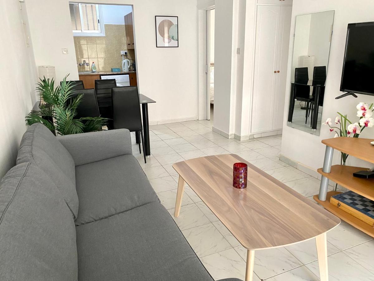 Kontheo Elli Ground Apt 2 Near The Beach * Larnaca