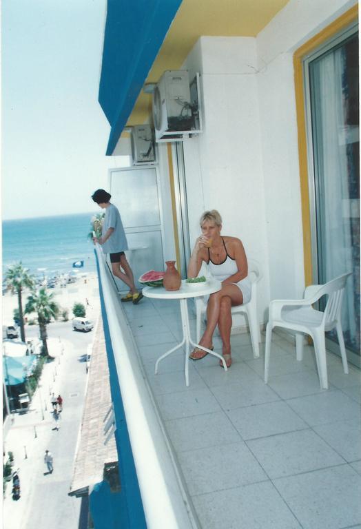 Apartment Palm Sea Beach Holiday Suites And Larnaca