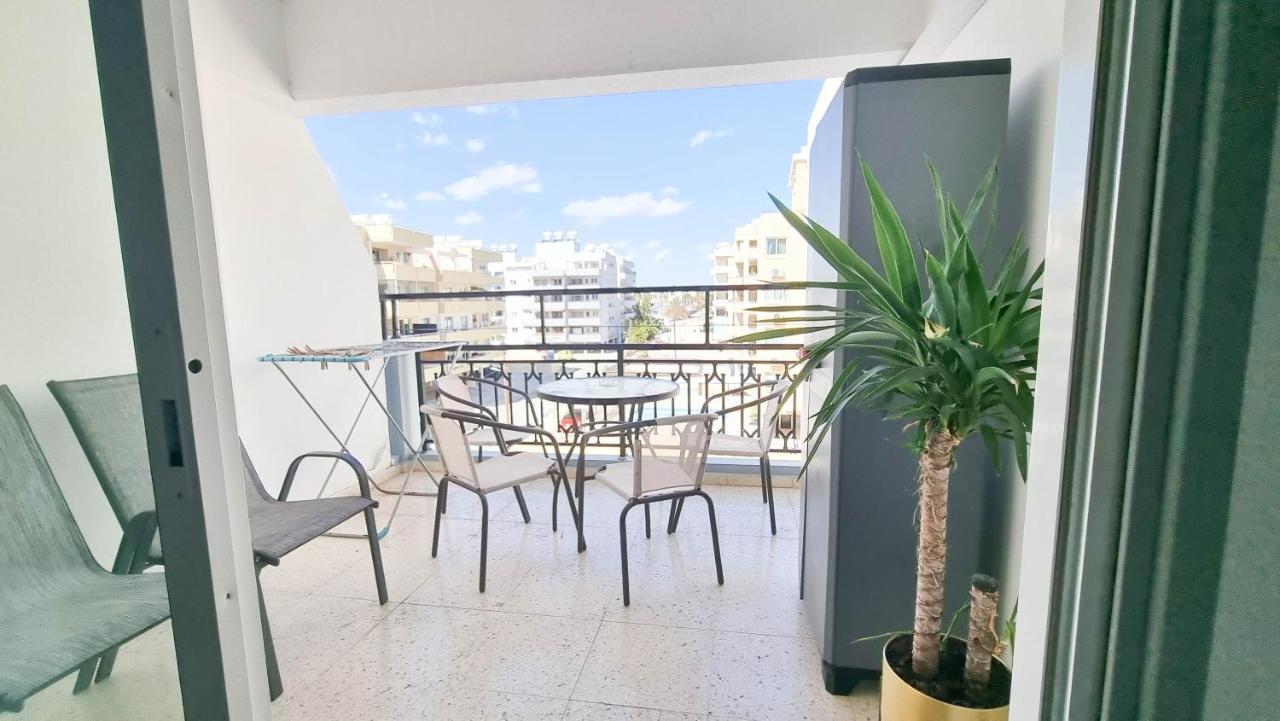 Apartment Modern Retreat: 2br Stylish With Comfy Rooms! Smart Tv With 200mbps Internet Larnaca