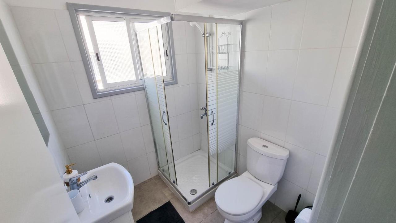 Modern Retreat: 2br Stylish With Comfy Rooms! Smart Tv With 200mbps Internet *