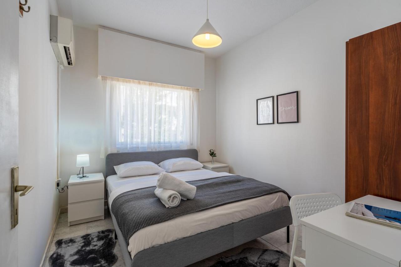 Groovy 1-bedroom In *