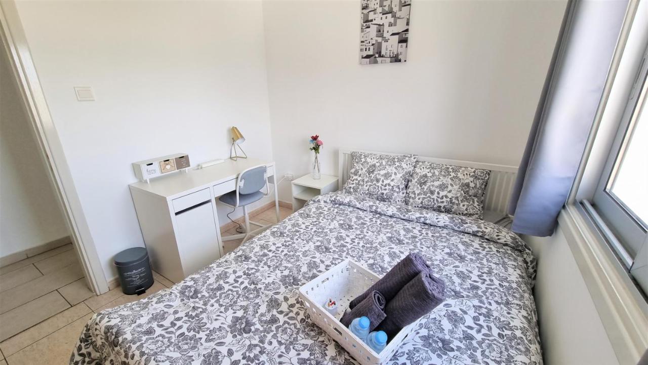 Coastal Getaway: 2 For Up To 14 Guests! Light-flooded And Spacious