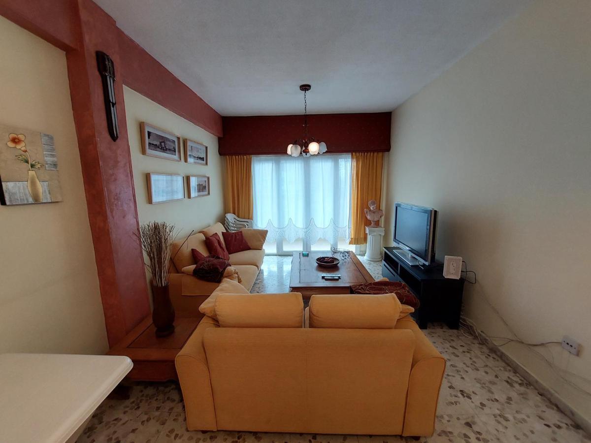 Kyri's Place Apartment *
